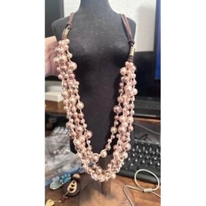 Triple Strand Pearl Necklace light pinkish shade